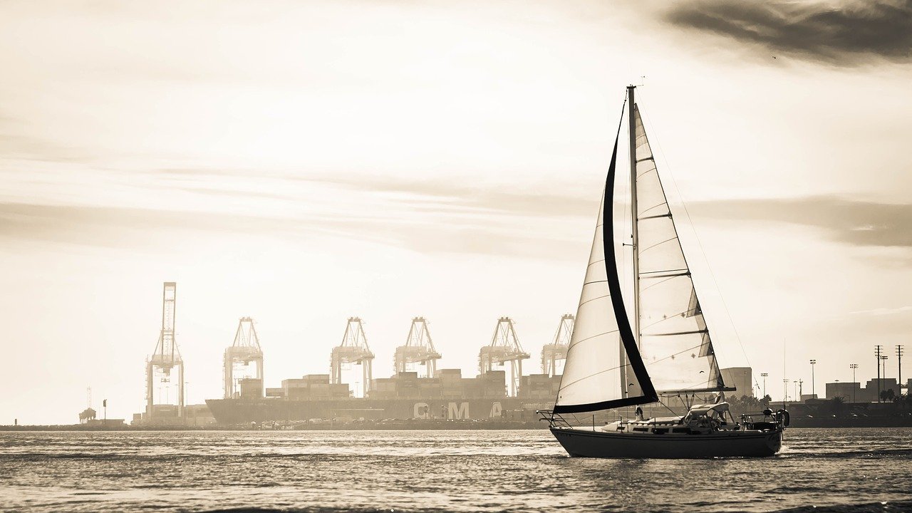 sail boat, ocean, black and hite